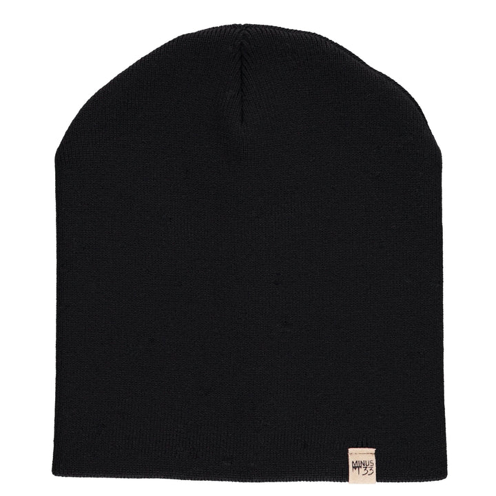 A heavyweight, super soft, one hundred percent merino wool beanie. This heavyweight beanie is the warmest hat that we offer, perfect for hiking through the White Mountains, or sitting at a bonfire in January. 