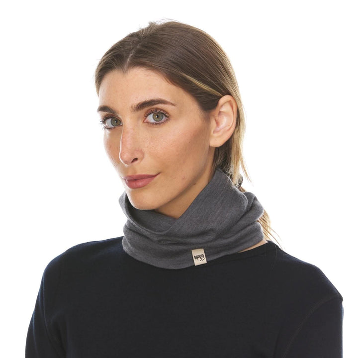 Minus33 Merino Wool Clothing Midweight Wool Neck Gaiter, close-up of a product detail 