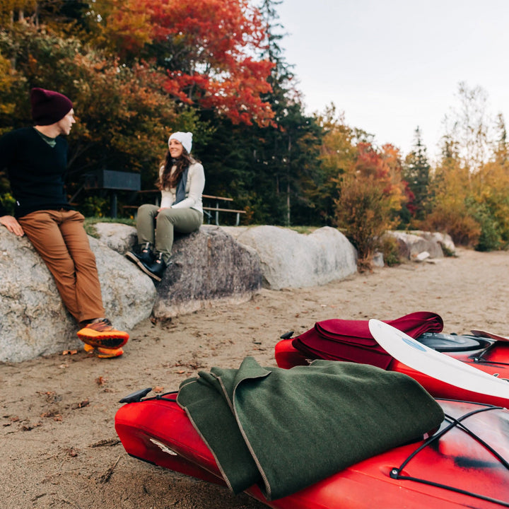 lodge twin wool blanket. best camping best boating blanket. wool picknick blanket. 
